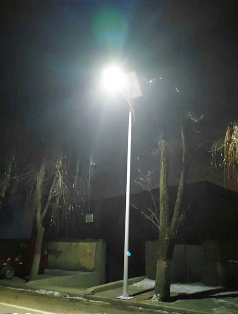 积石山县久治太阳能路灯项目