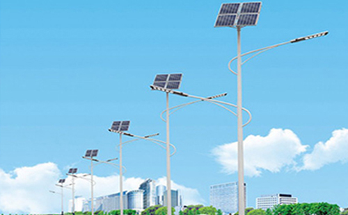 北方冬季久治太阳能路灯的保养要点