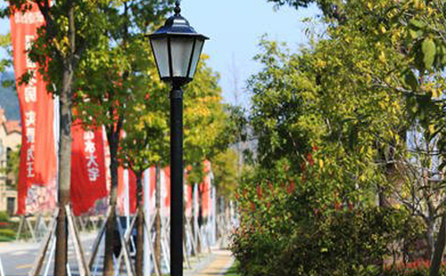 装久治庭院灯避坑指南：庭院路灯防雷接地要点
