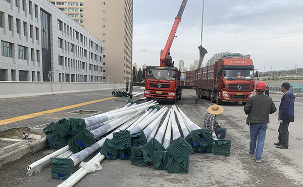 农村久治太阳能路灯安装全解析：庭院久治太阳能路灯施工指南